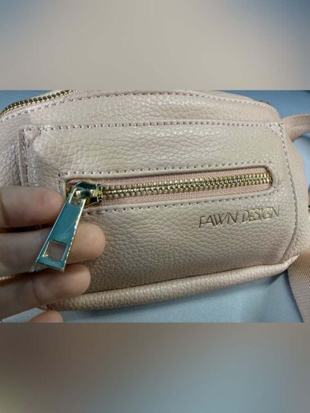 Fawn Design Blush Pink Pebbled Leather Crossbody Bag Belt Bag or Shoulder bag - Picture 4 of 11